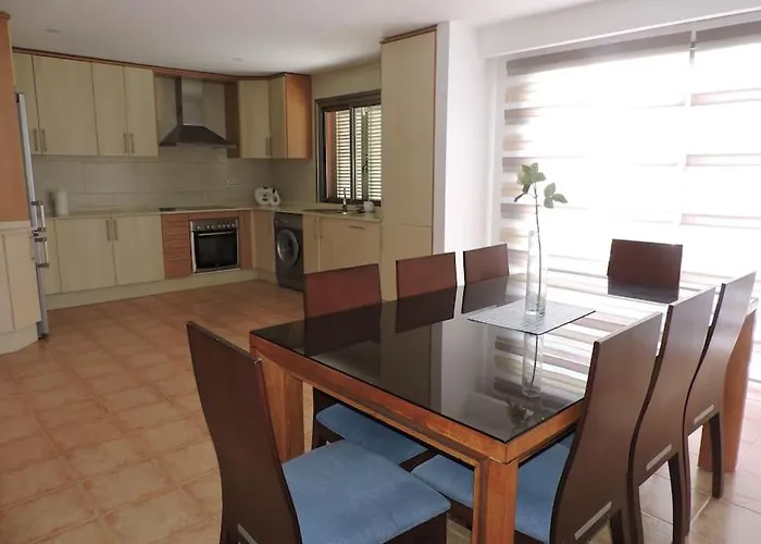 Ventura - Piscina Climatizada & Aire Acondicionado *